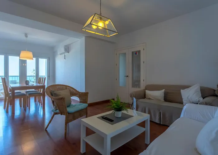 Oceano Family Free Parking By Cadiz4rentals Cádiz